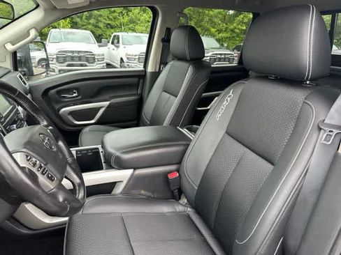 Used 2018 Nissan Titan PRO-4X w/ Pro-4x Utility Package AWD/4WD image 5