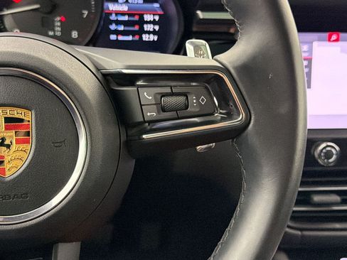 Certified 2024 Porsche Macan AWD/4WD image 18