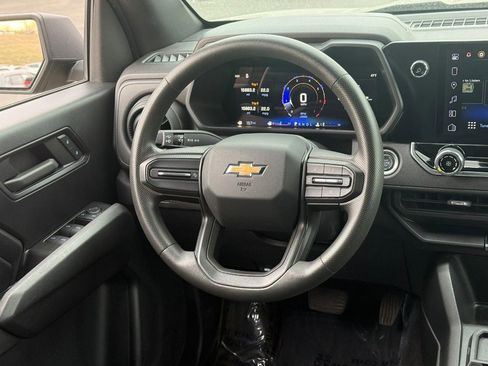 Used 2024 Chevrolet Colorado W/T image 13
