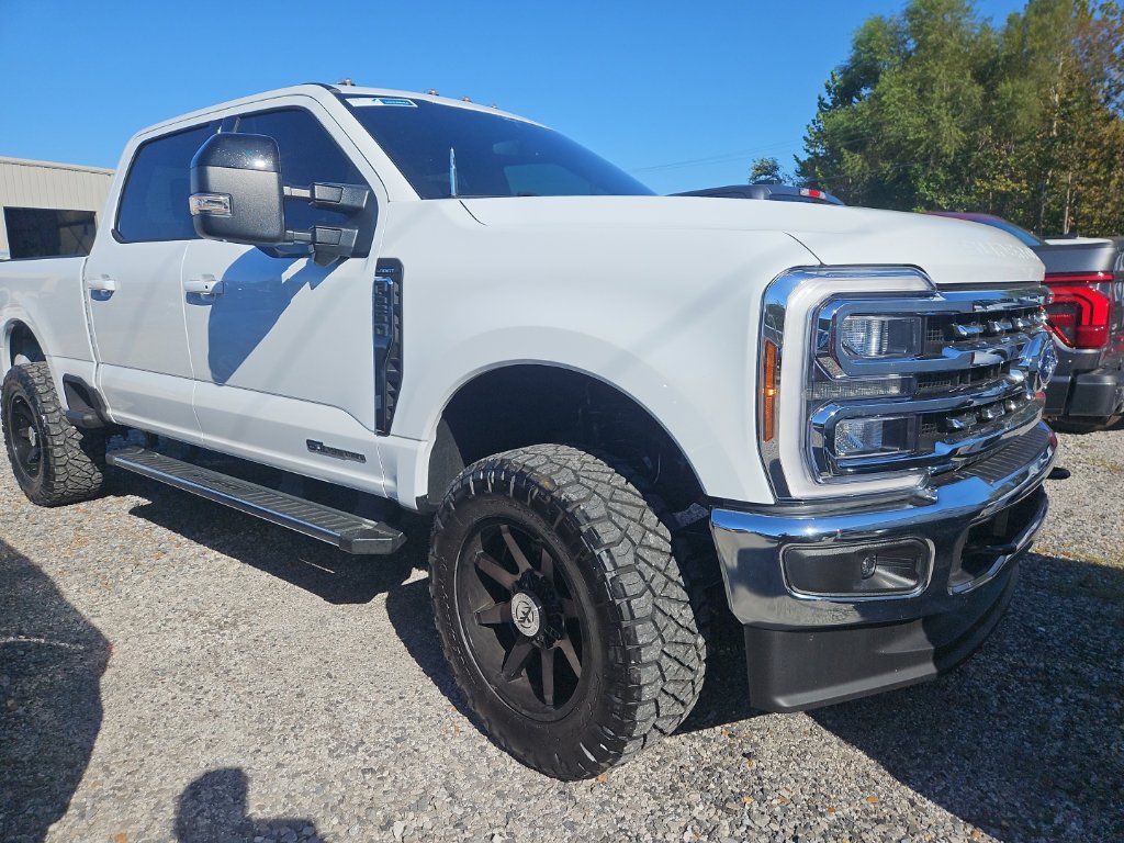 Used 2026 Ford F250 Lariat w/ FX4 Off-Road Package AWD/4WD image 4