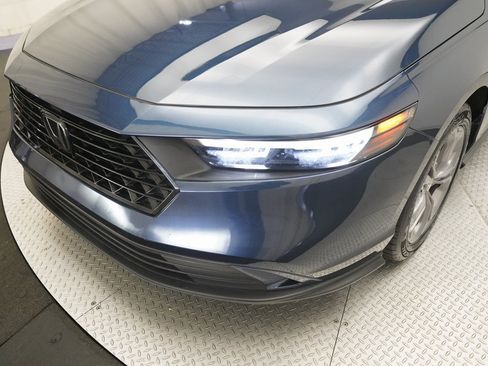 Certified 2024 Honda Accord EX image 22