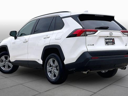 Used 2025 Toyota RAV4 LE AWD/4WD image 23