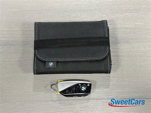 Used 2025 BMW 740i xDrive image 60