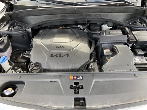Used 2025 Kia Telluride S FWD image 28