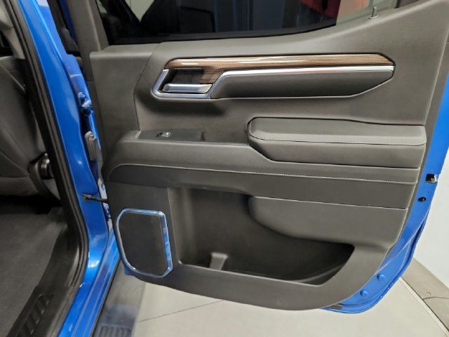 Used 2024 Chevrolet Silverado 1500 RST AWD/4WD image 51