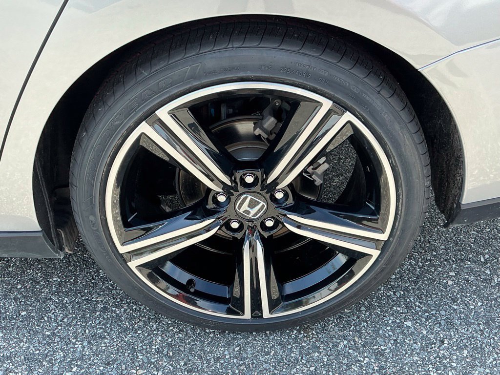 Used 2024 Honda Accord Sport image 23
