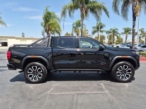 Used 2025 GMC Canyon AT4 w/ Nightfall Edition AWD/4WD image 11