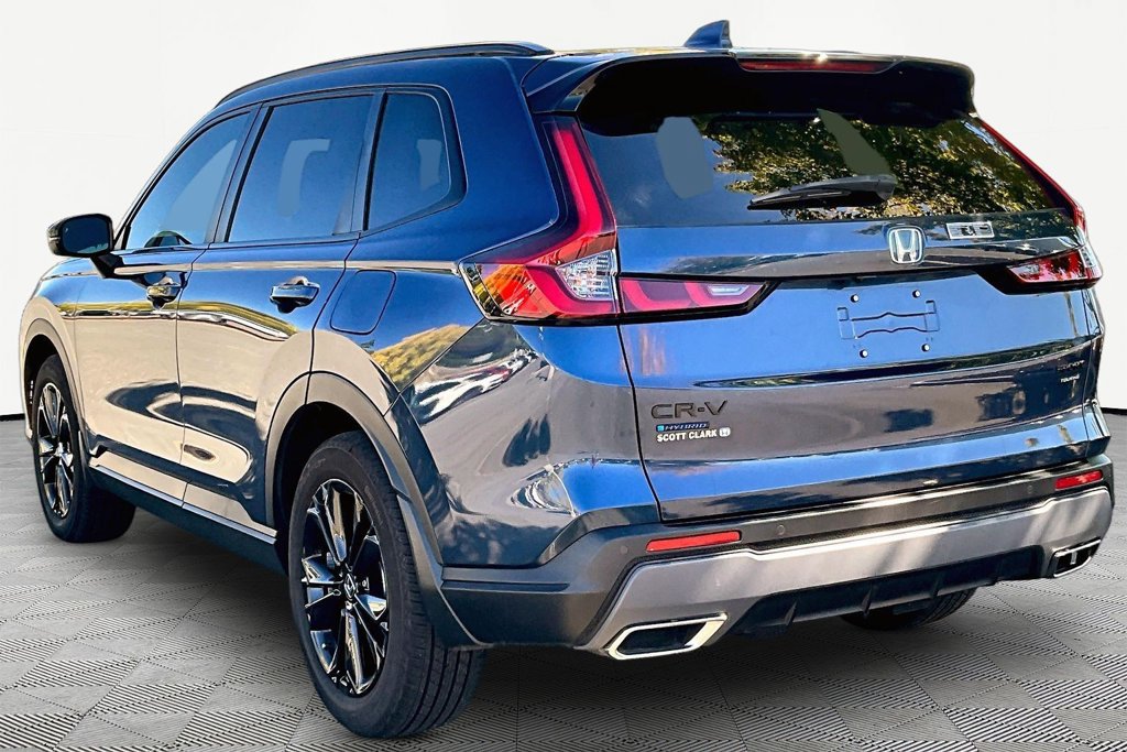 Used 2026 Honda CR-V Sport Touring image 4