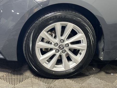 Used 2025 Toyota Corolla LE w/ LE Premium Package FWD image 11