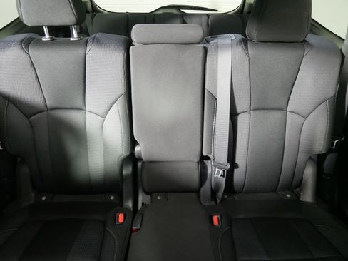 Used 2022 Subaru Ascent Premium w/ Convenience Package image 13