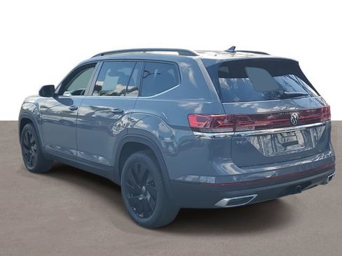 New 2026 Volkswagen Atlas SE image 3