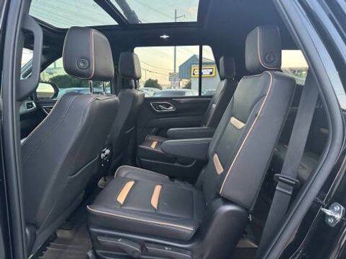Used 2022 GMC Yukon AT4 AWD/4WD image 24