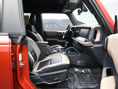 Used 2023 Ford Bronco Wildtrak AWD/4WD image 23