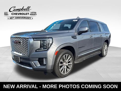 Used 2022 GMC Yukon XL Denali w/ Advanced Technology Package AWD/4WD image 1