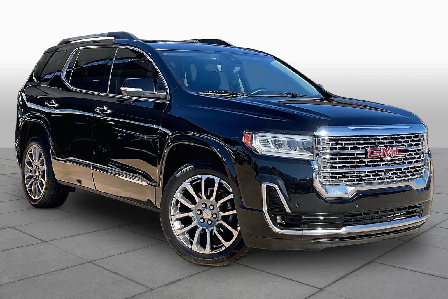 Used 2023 GMC Acadia Denali w/ Denali Ultimate Package AWD/4WD image 4