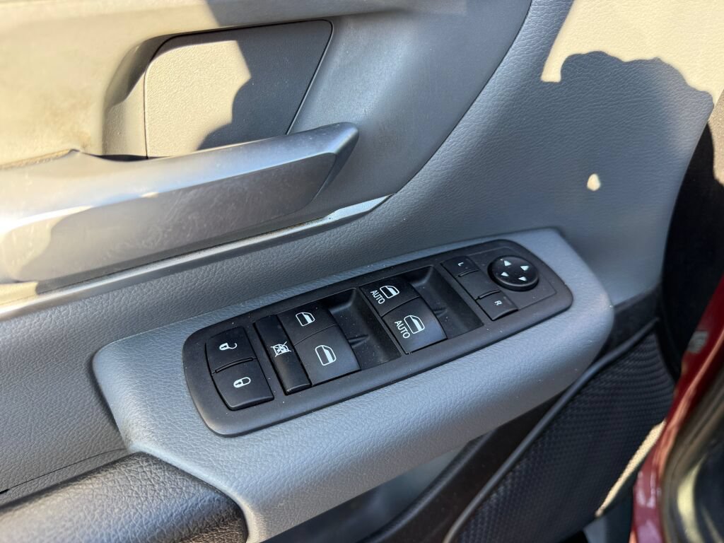 Used 2021 RAM 1500 Big Horn AWD/4WD image 18
