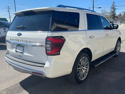 Used 2022 Ford Expedition Platinum AWD/4WD image 5
