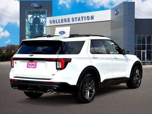 Certified 2025 Ford Explorer ST w/ Sun And Sound Package AWD/4WD image 6