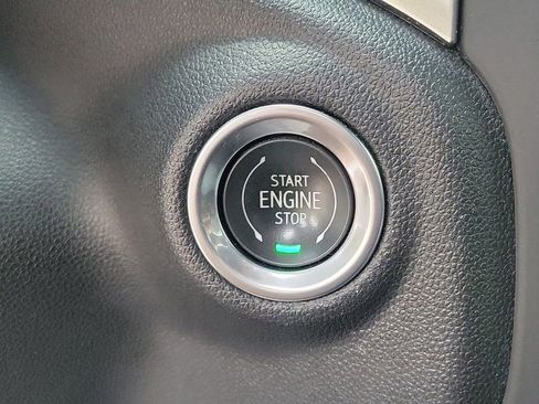 Used 2019 Chevrolet Silverado 1500 RST AWD/4WD image 34