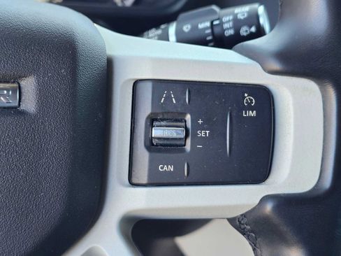 Used 2023 Land Rover Defender 110 X-Dynamic SE AWD/4WD image 32