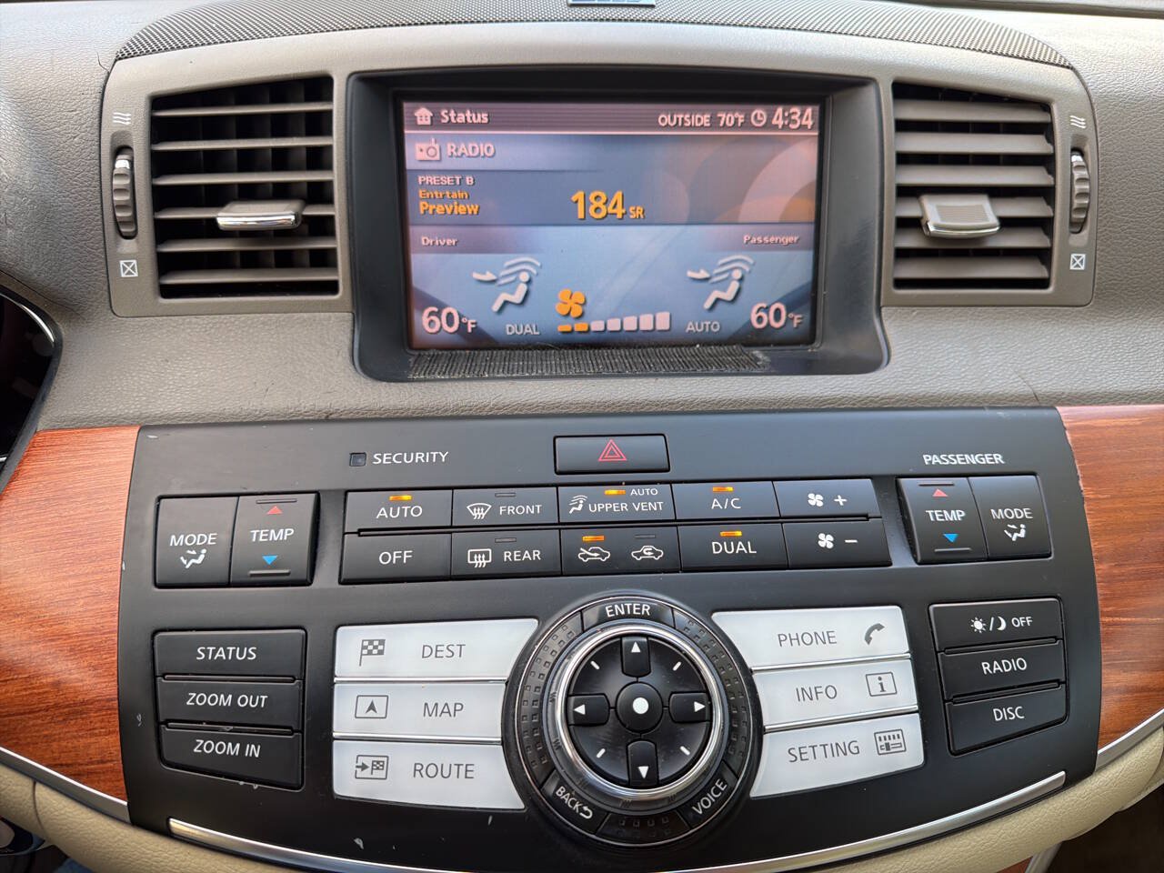 Used 2007 INFINITI M35 w/ Technology Pkg RWD image 31