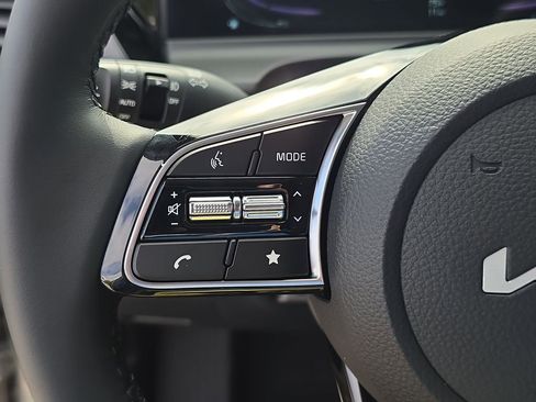 New 2026 Kia Seltos S FWD image 29