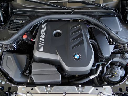 New 2026 BMW 330i Sedan w/ M Sport Package RWD image 21