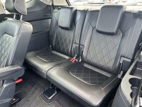 Used 2024 Volkswagen Atlas SEL Premium R-Line image 14