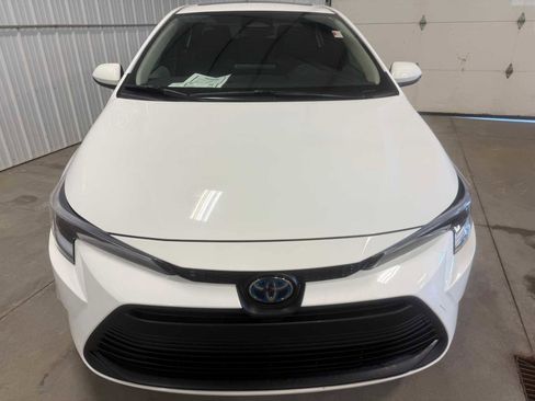 Certified 2023 Toyota Corolla LE w/ LE Premium Package FWD image 3