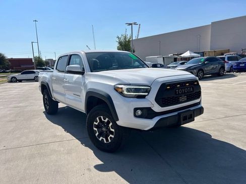 Used 2021 Toyota Tacoma TRD Off-Road w/ TRD Premium Off Road Package AWD/4WD image 1