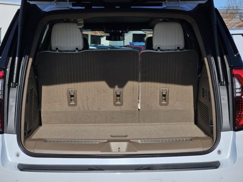 New 2026 GMC Yukon Denali w/ Sun & Power Step Package image 5