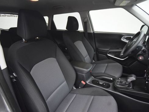 Used 2022 Kia Soul LX w/ Technology Package FWD image 16
