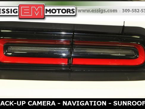 New 2023 Dodge Challenger R/T w/ T/A Package image 39