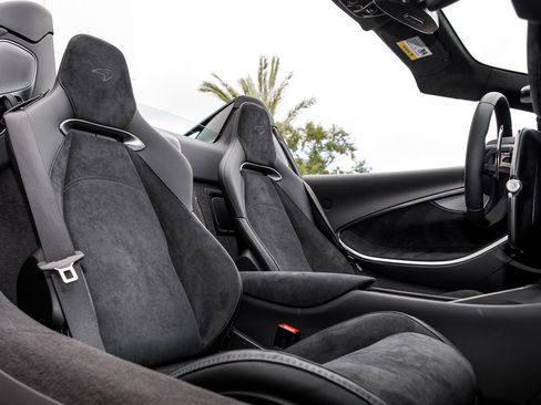 New 2026 McLaren Artura Spider image 18