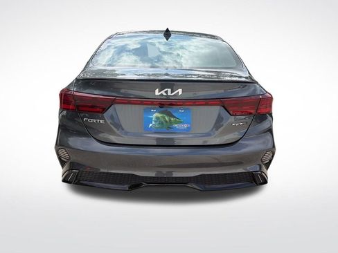 Used 2024 Kia Forte GT-Line w/ GT-Line Premium Package FWD image 7