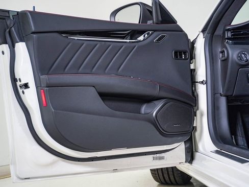 Certified 2024 Maserati Quattroporte Modena Ultima Q4 image 25