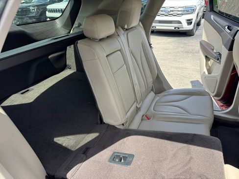 Used 2017 Lincoln MKC Reserve FWD image 31