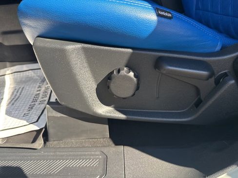 Used 2022 Ford Bronco Wildtrak image 15