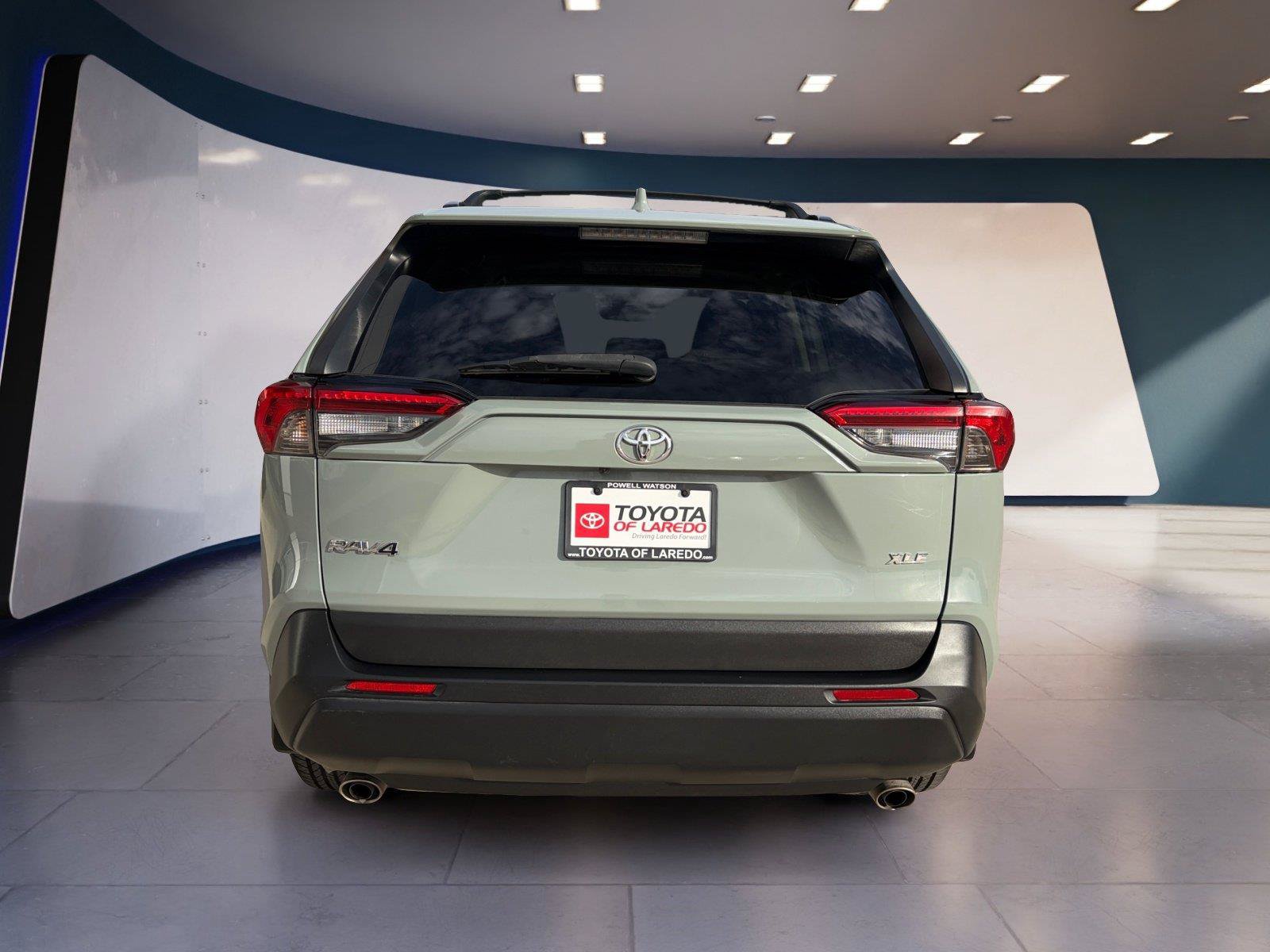 Used 2021 Toyota RAV4 XLE FWD image 4