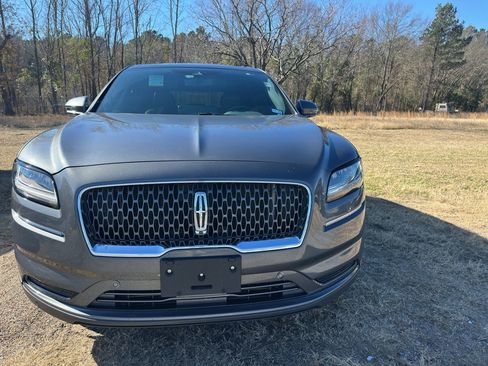 Certified 2022 Lincoln Nautilus Reserve w/ Equipment Group 201A image 2