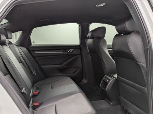 Used 2021 Honda Accord Sport image 18