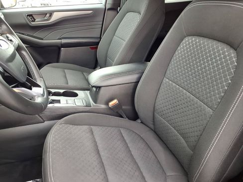 Used 2023 Ford Escape Active AWD/4WD image 3