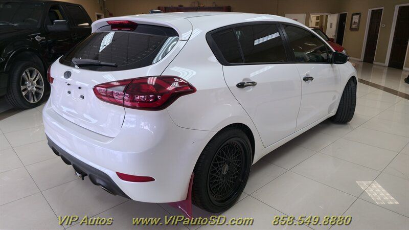 Used 2015 Kia Forte SX FWD image 4