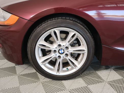 Used 2004 BMW Z4 3.0i image 14
