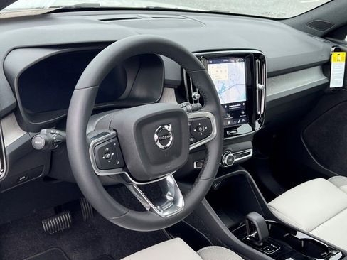 New 2026 Volvo EX40 Plus w/ Climate Package image 15