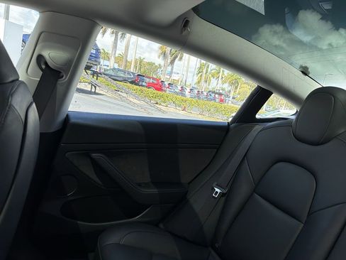 Used 2023 Tesla Model 3 Standard Range image 13