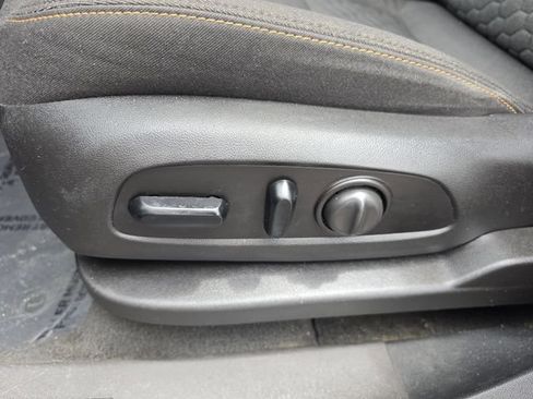 Used 2018 Chevrolet Equinox LT AWD/4WD image 21
