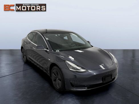Used 2019 Tesla Model 3 Standard Range Plus RWD image 7