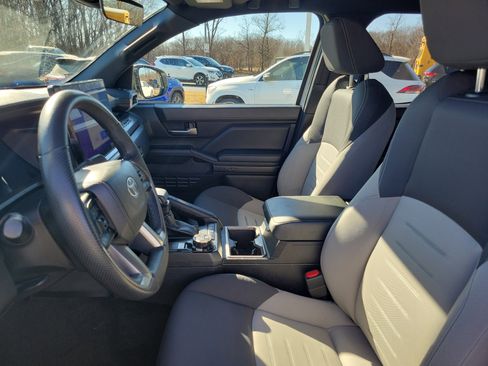 Certified 2025 Toyota Tacoma TRD Off-Road image 12