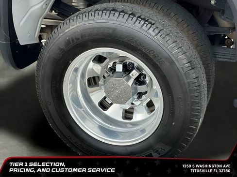 Used 2024 GMC Sierra 3500 Denali Ultimate AWD/4WD image 12
